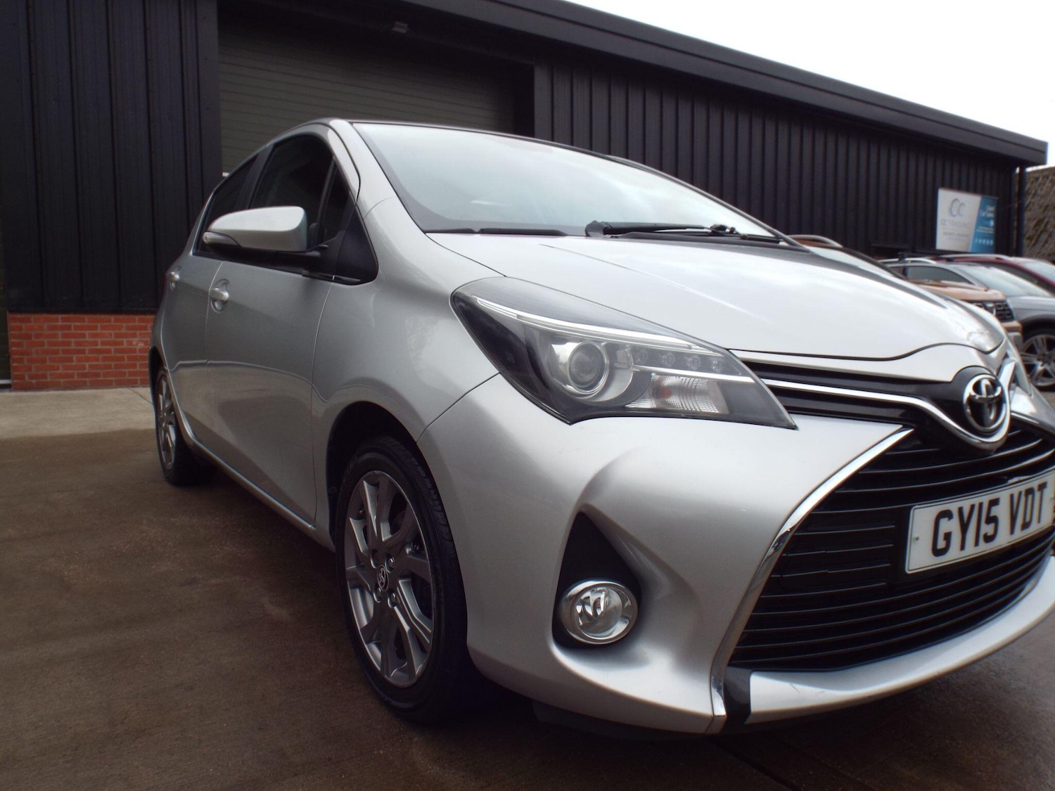 Used Toyota Yaris 2015 for sale - 76926149: Photo 44