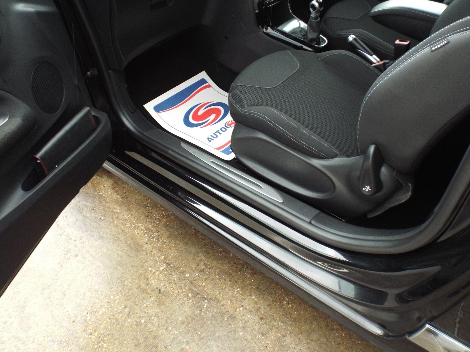 Used DS Automobiles DS 3 2017 for sale - 77575067: Photo 25