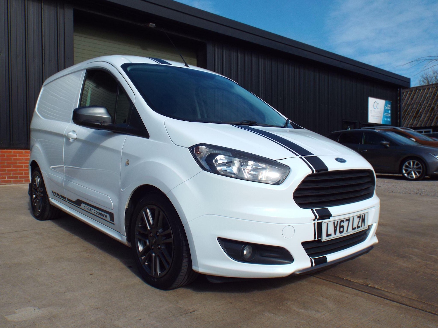 Used Ford Transit Courier 2017 for sale - 77738543: Photo 13