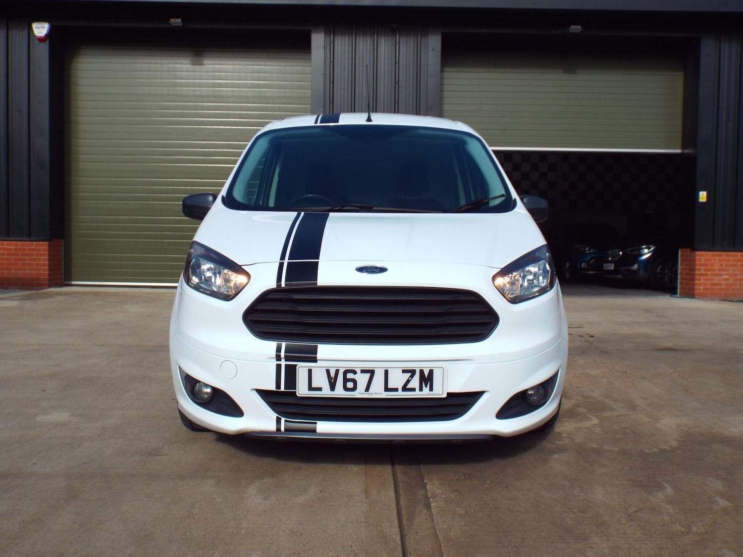 Used Ford Transit Courier 2017 for sale - 77738543: Photo 15