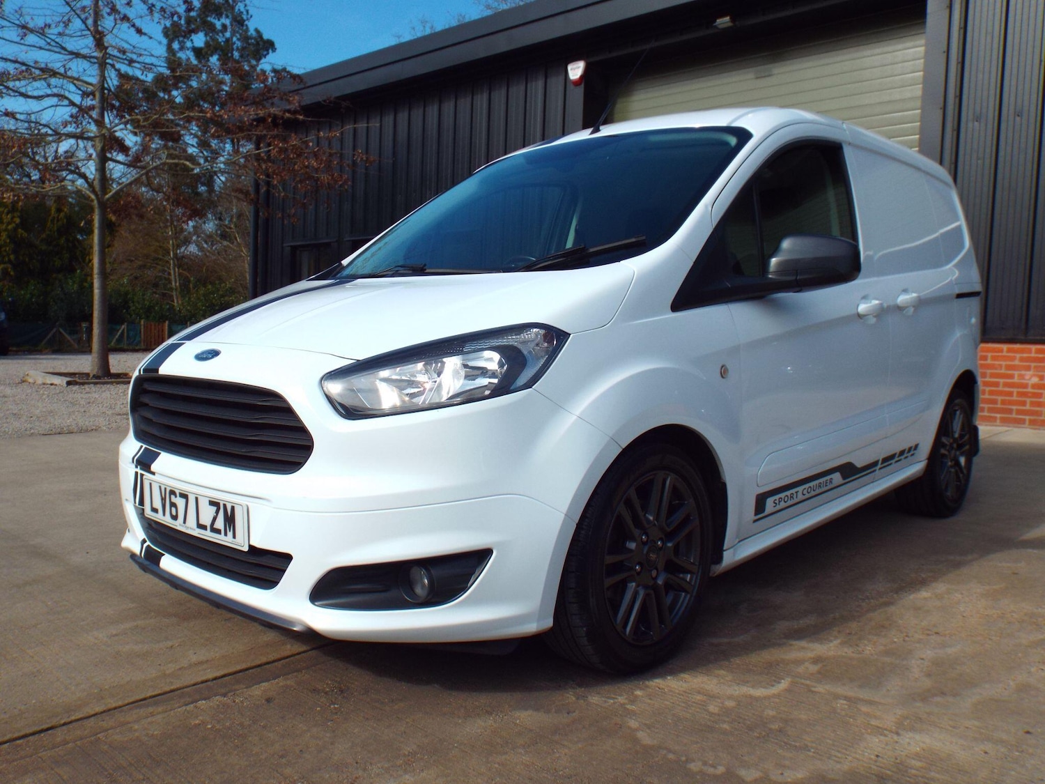 Used Ford Transit Courier 2017 for sale - 77738543: Photo 16