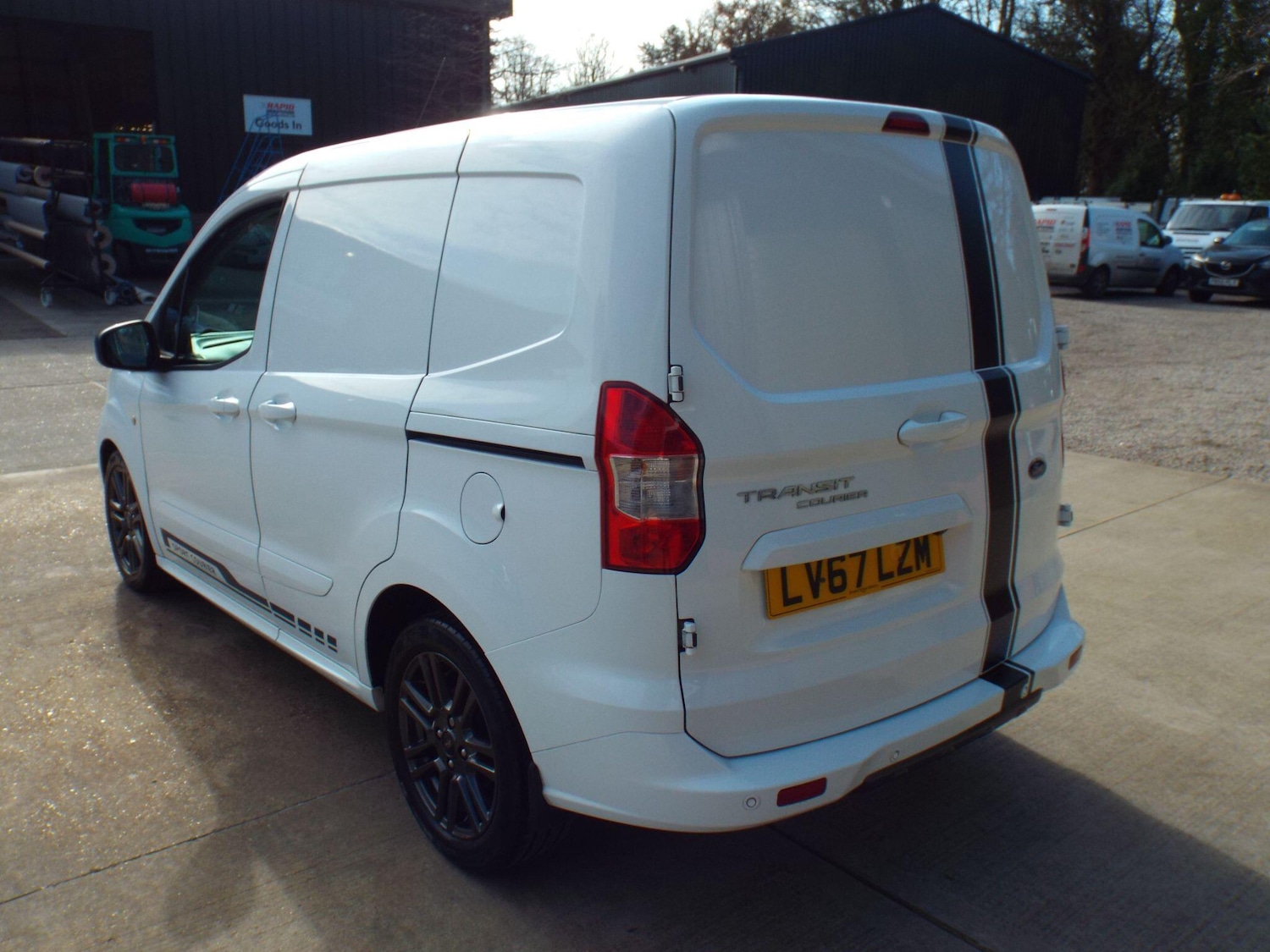 Used Ford Transit Courier 2017 for sale - 77738543: Photo 17