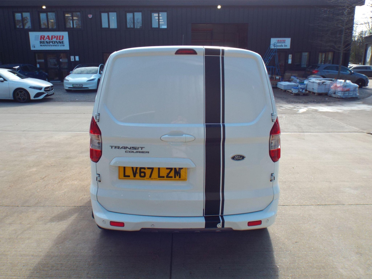 Used Ford Transit Courier 2017 for sale - 77738543: Photo 18