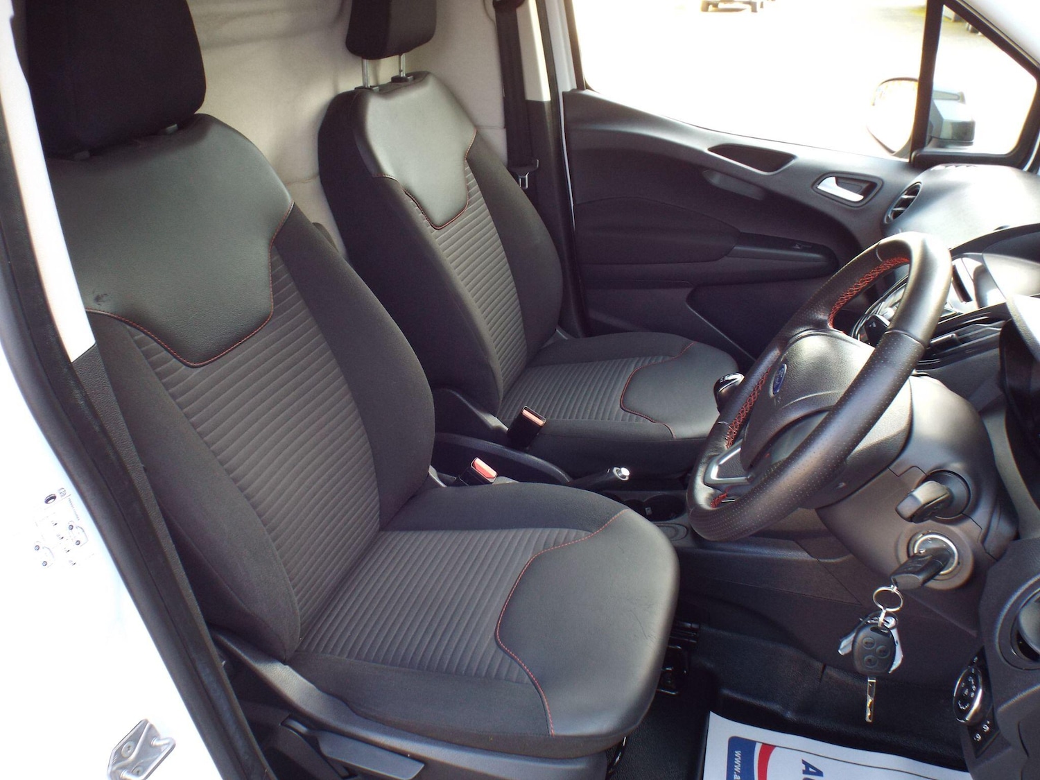 Used Ford Transit Courier 2017 for sale - 77738543: Photo 23