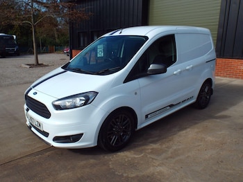Used Ford Transit Courier 2017 for sale - 77738543: Photo