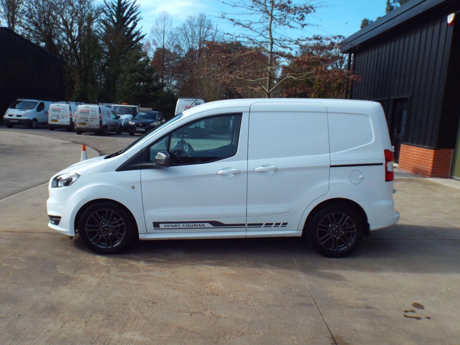 Used Ford Transit Courier 2017 for sale - 77738543: Photo 3