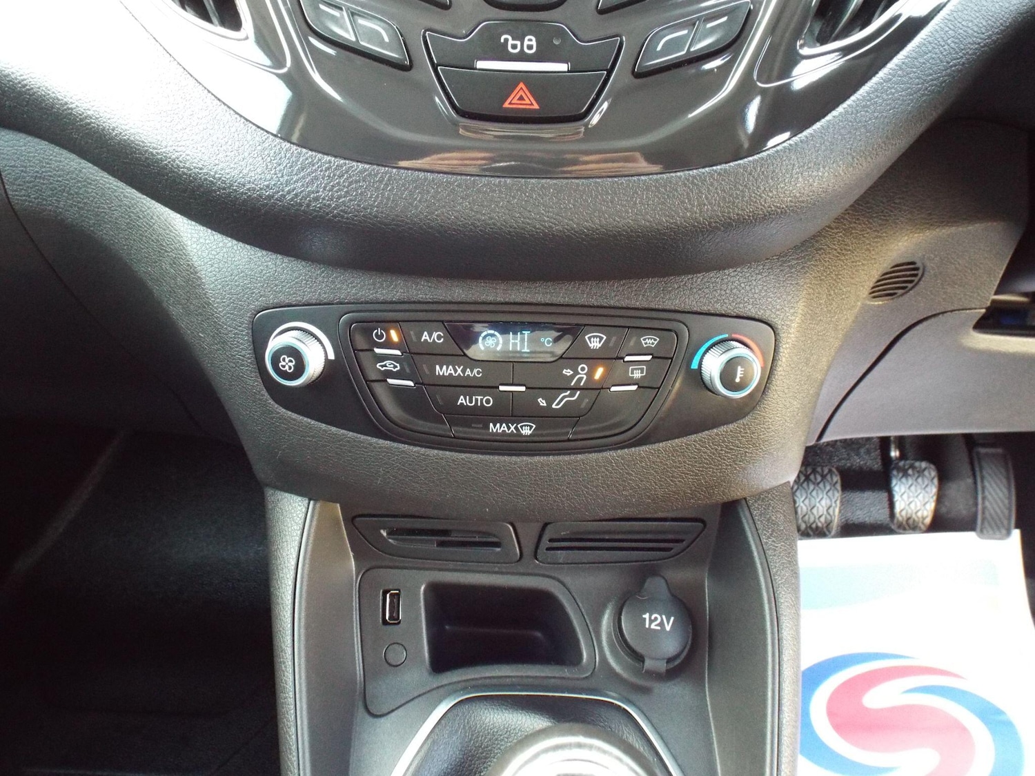 Used Ford Transit Courier 2017 for sale - 77738543: Photo 33