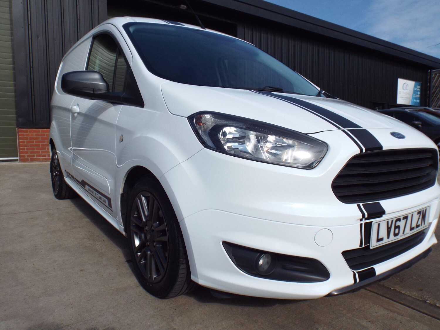 Used Ford Transit Courier 2017 for sale - 77738543: Photo 48