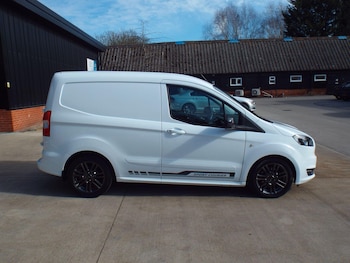 Used Ford Transit Courier 2017 for sale - 77738543: Photo