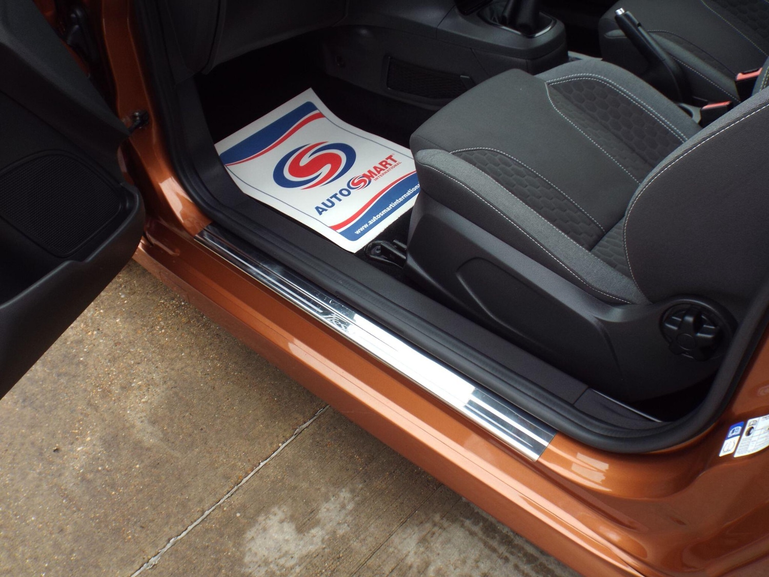 Used Ford Fiesta Van 2016 for sale - 77852816: Photo 24