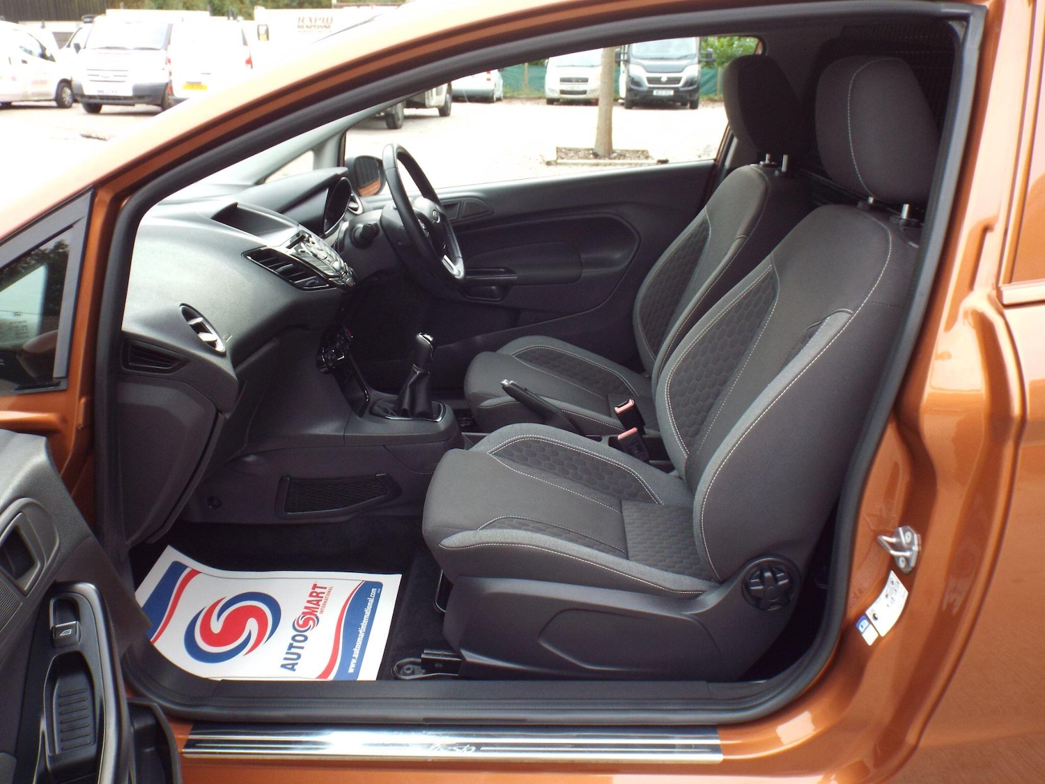 Used Ford Fiesta Van 2016 for sale - 77852816: Photo 8