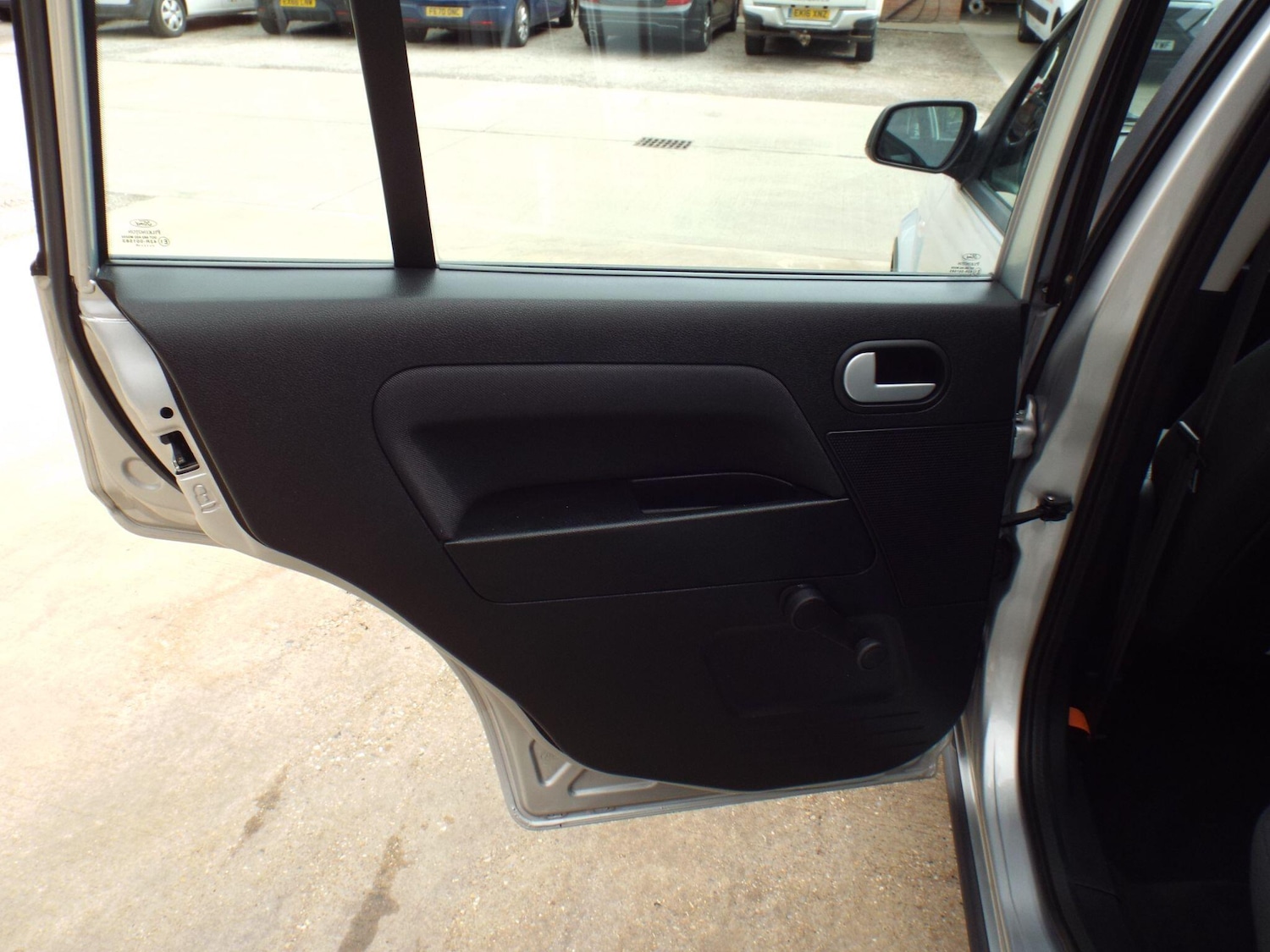 Vehicle 29