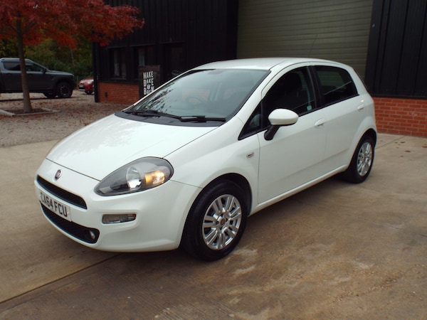 Used Fiat Punto 2014 for sale - 76270859: Photo 2