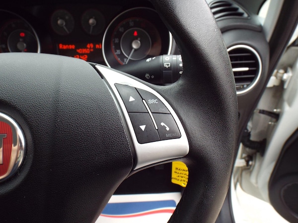 Used Fiat Punto 2014 for sale - 76270859: Photo 34
