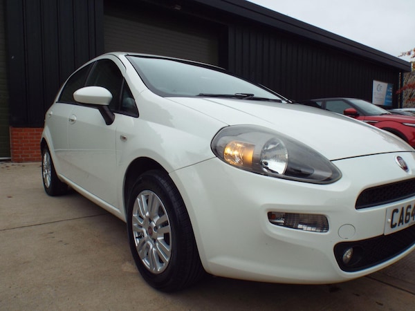 Used Fiat Punto 2014 for sale - 76270859: Photo 43
