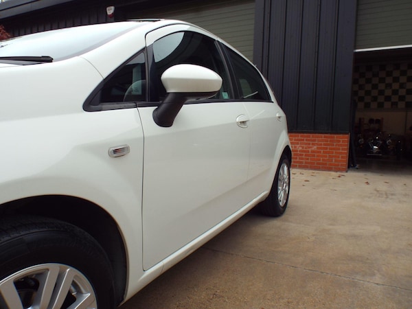 Used Fiat Punto 2014 for sale - 76270859: Photo 46