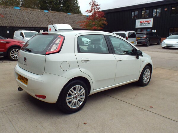 Used Fiat Punto 2014 for sale - 76270859: Photo 4