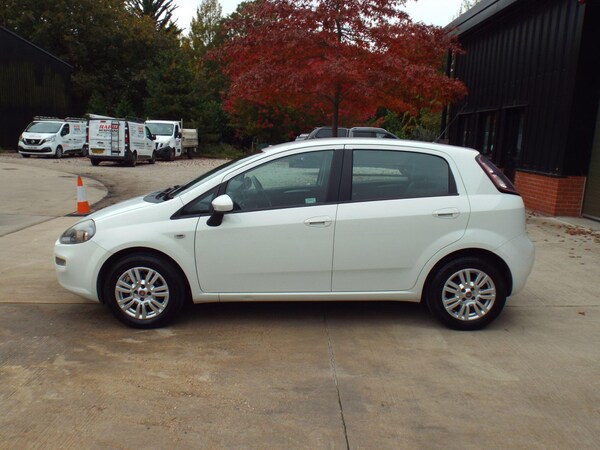 Used Fiat Punto 2014 for sale - 76270859: Photo 5