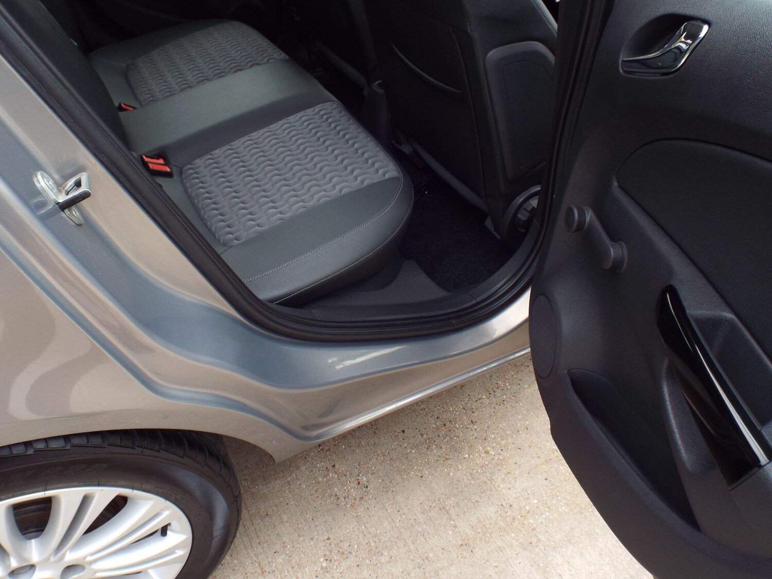 Used Vauxhall Corsa 2014 for sale - 76215123: Photo 22