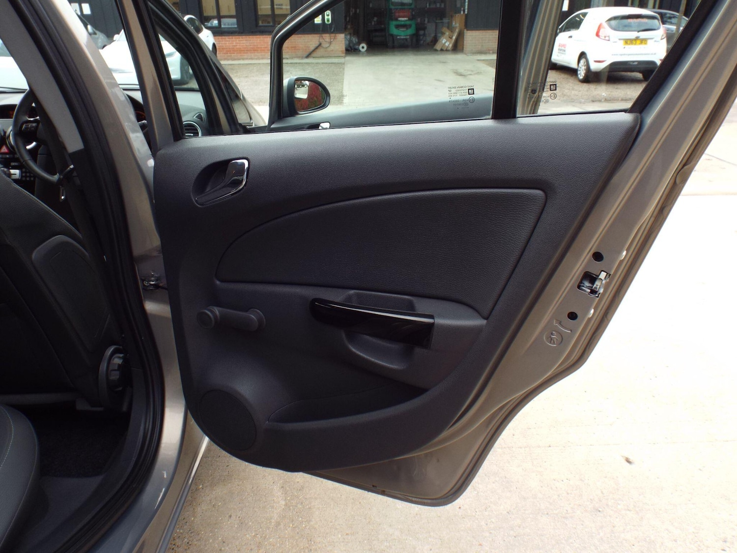 Used Vauxhall Corsa 2014 for sale - 76215123: Photo 23