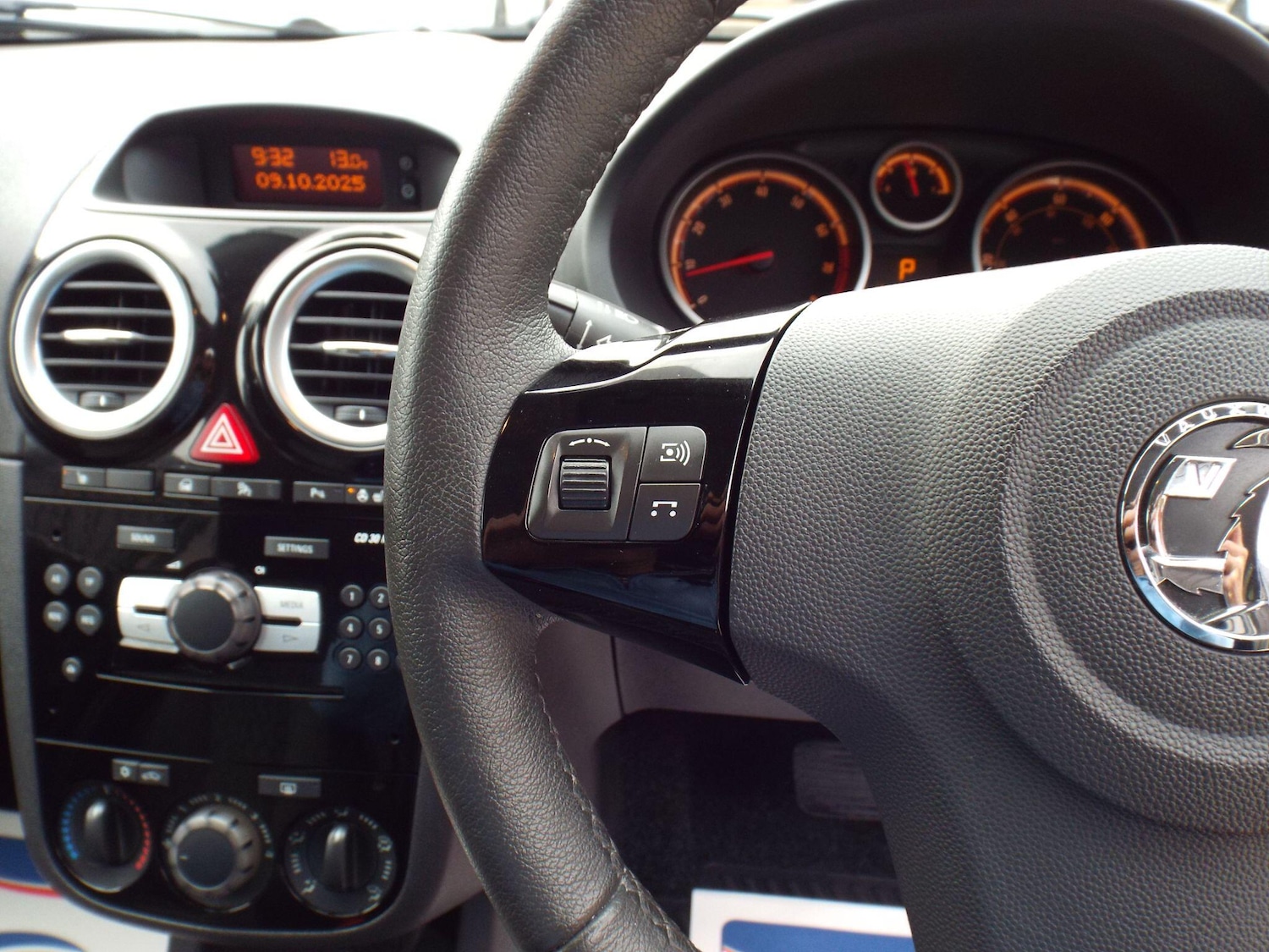 Used Vauxhall Corsa 2014 for sale - 76215123: Photo 33