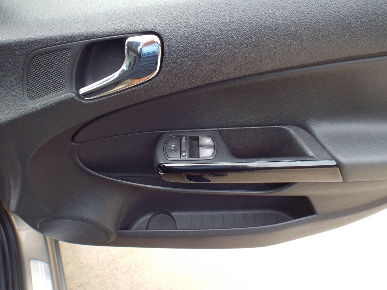 Used Vauxhall Corsa 2014 for sale - 76215123: Photo 36