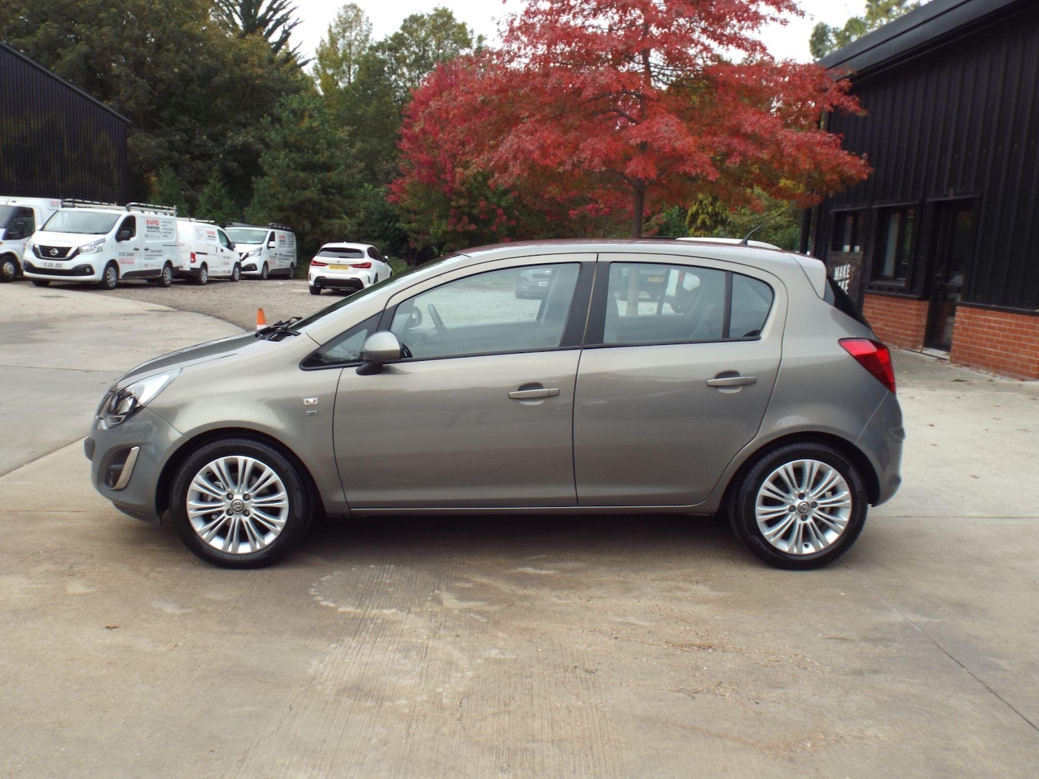 Used Vauxhall Corsa 2014 for sale - 76215123: Photo 5
