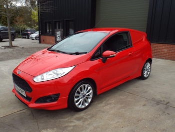 Used Ford Fiesta Van 2014 for sale - 78215137: Photo