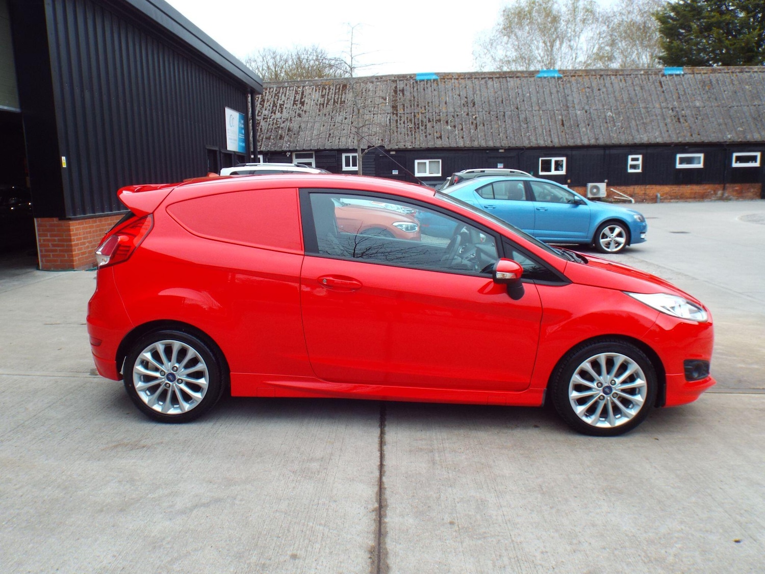 Used Ford Fiesta Van for sale - 78215137: Photo 6