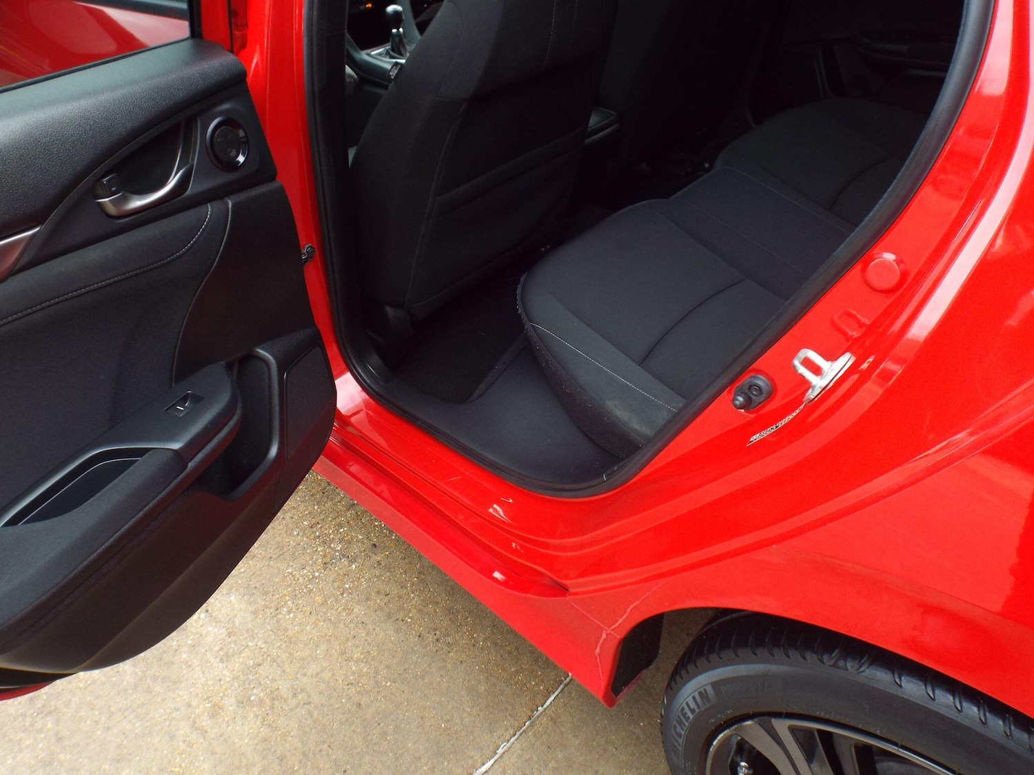 Used Honda Civic 2017 for sale - 76645245: Photo 26