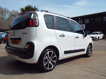 Used Citroen C3 Picasso 2017 for sale - 78071916: Photo