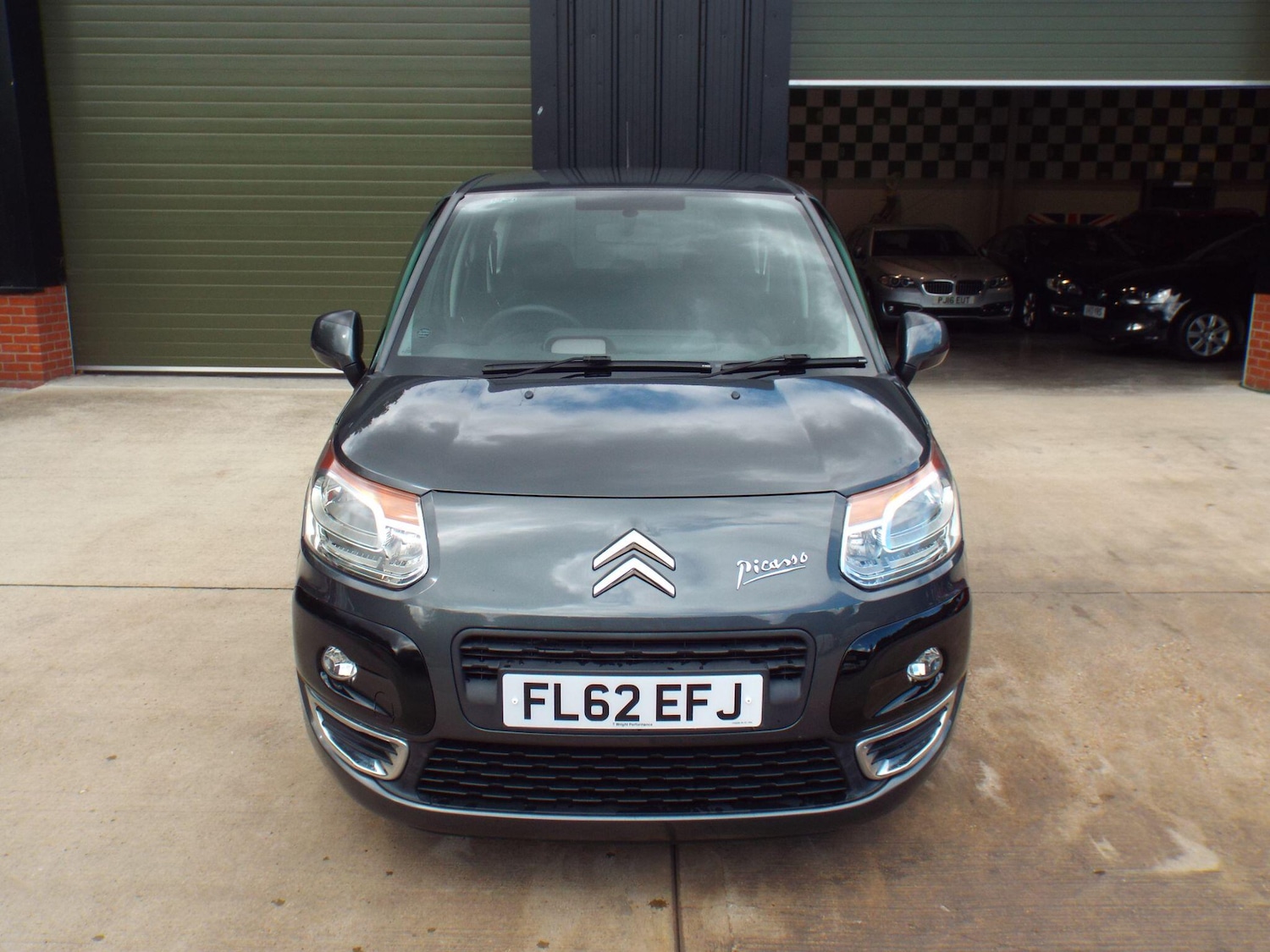 Vehicle 14