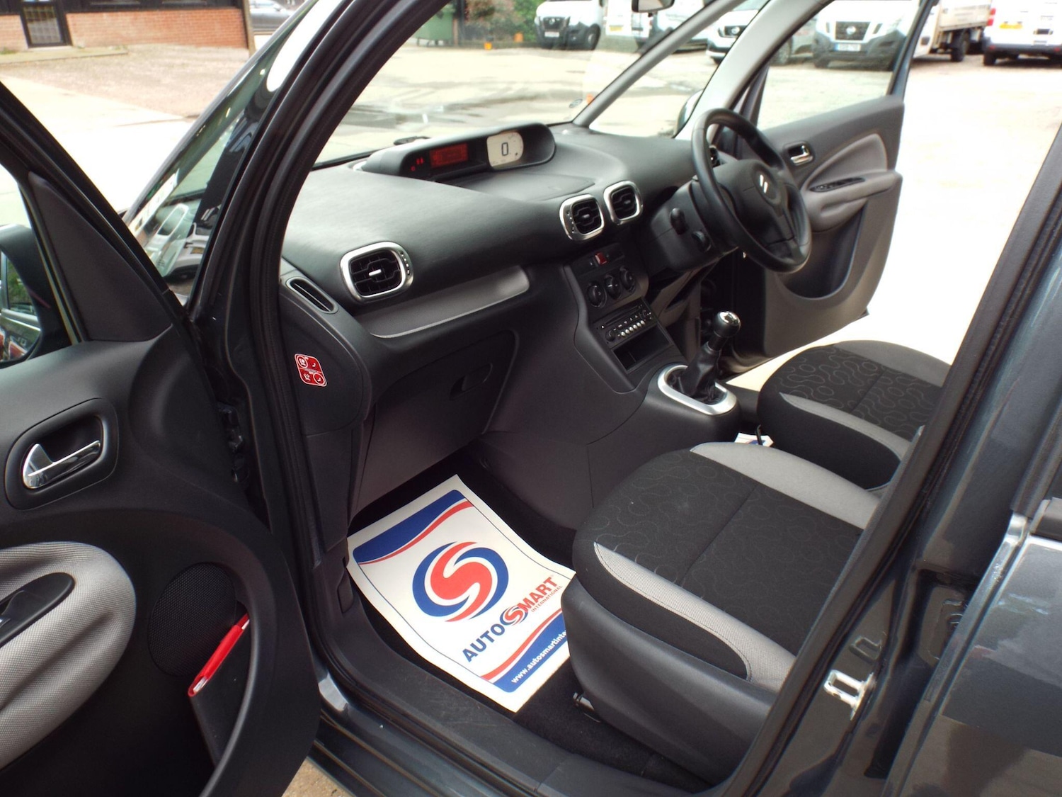 Vehicle 28