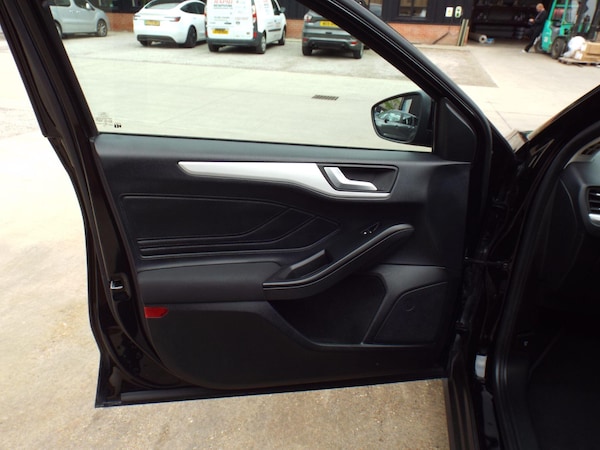 Used Ford Focus 2019 for sale - 76001166: Photo 30