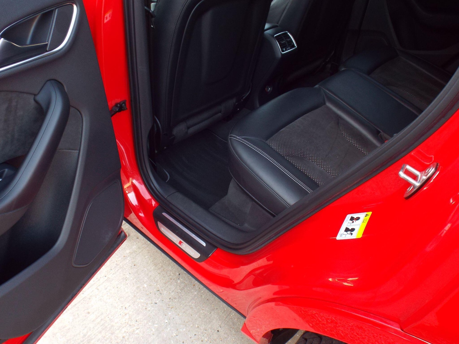 Used Audi Q3 2015 for sale - 78018894: Photo 26