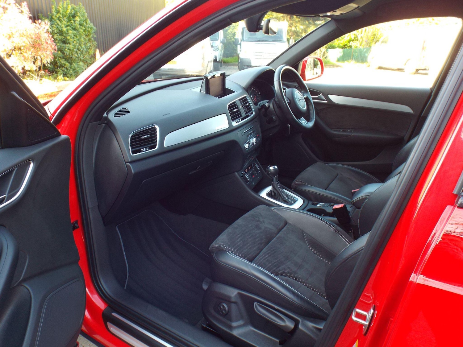 Used Audi Q3 2015 for sale - 78018894: Photo 28