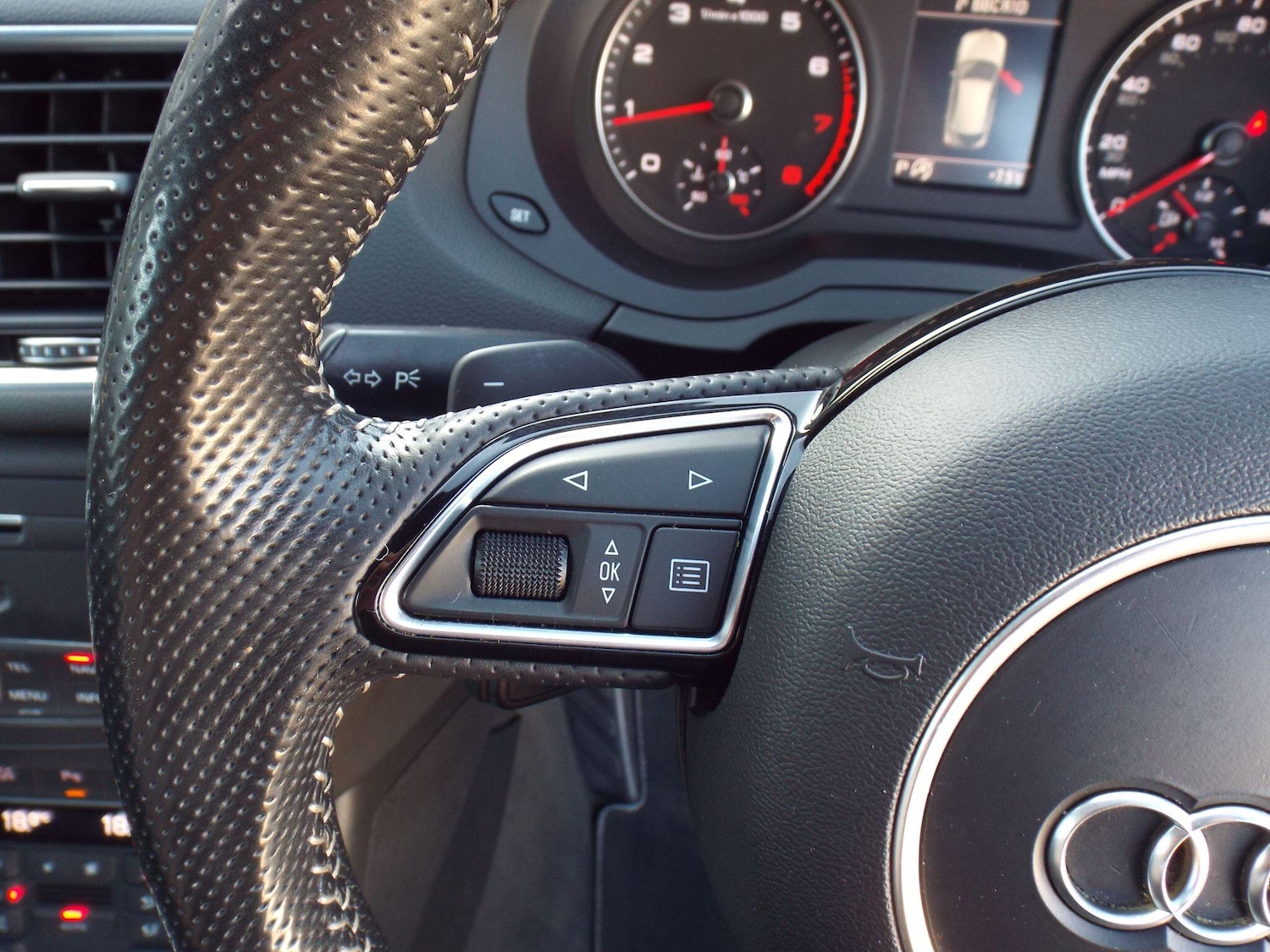 Used Audi Q3 2015 for sale - 78018894: Photo 34