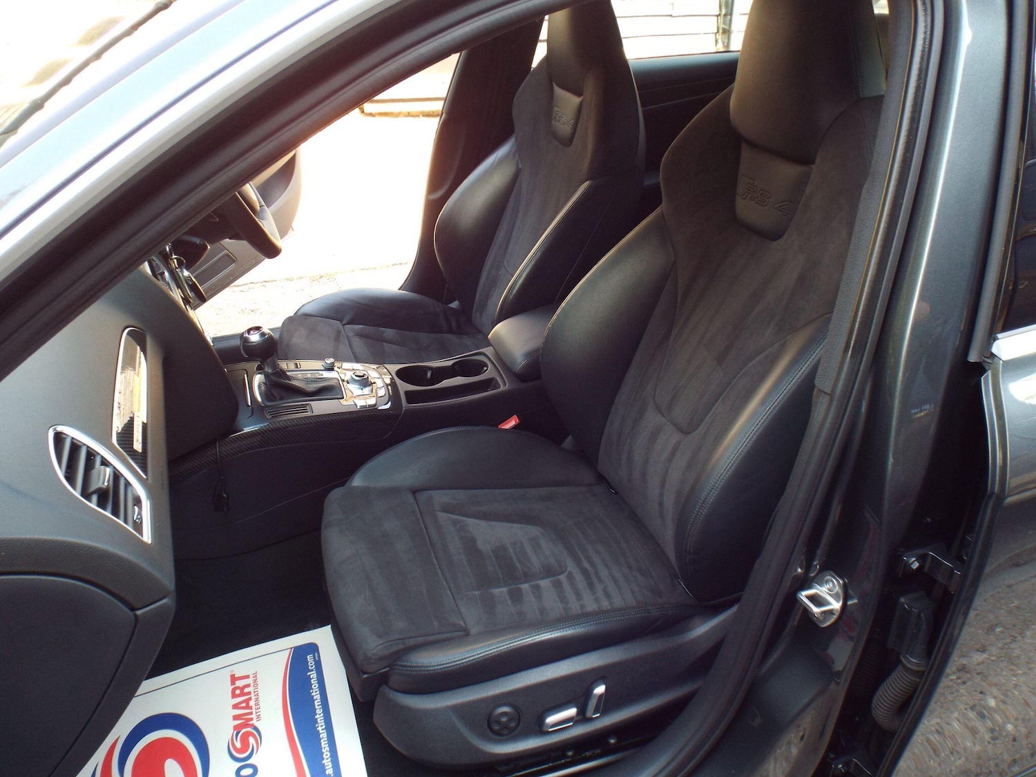 Vehicle 33