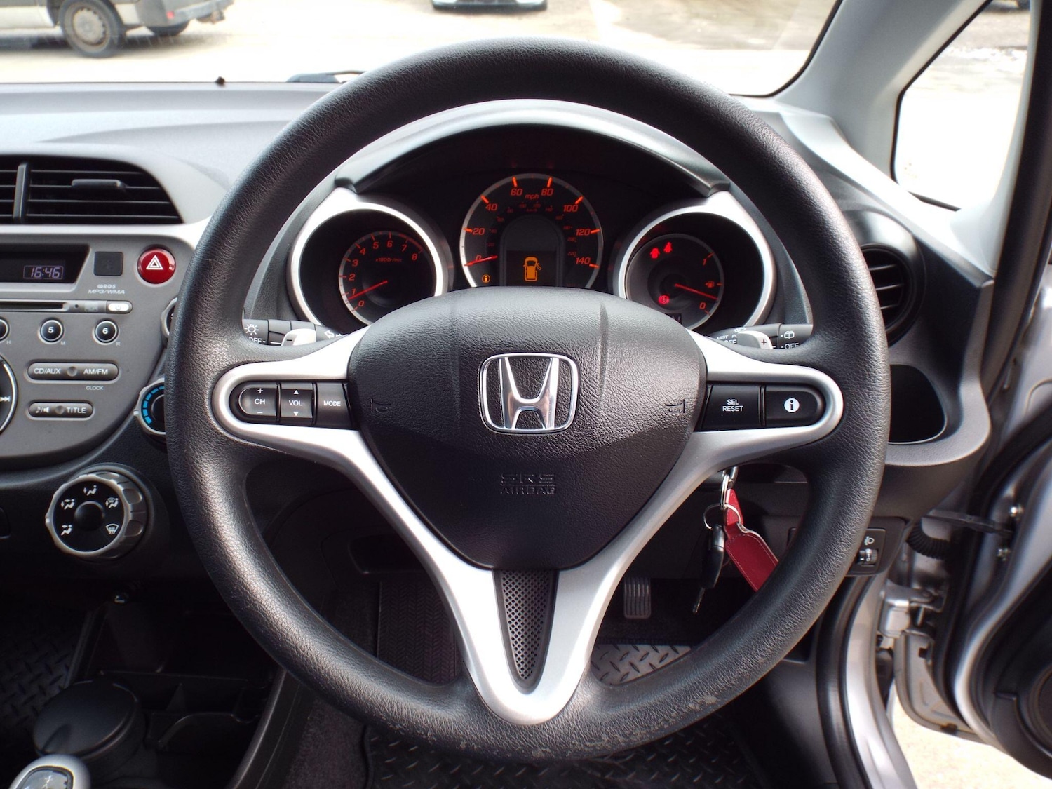Used Honda Jazz 2010 for sale - 77993950: Photo 12
