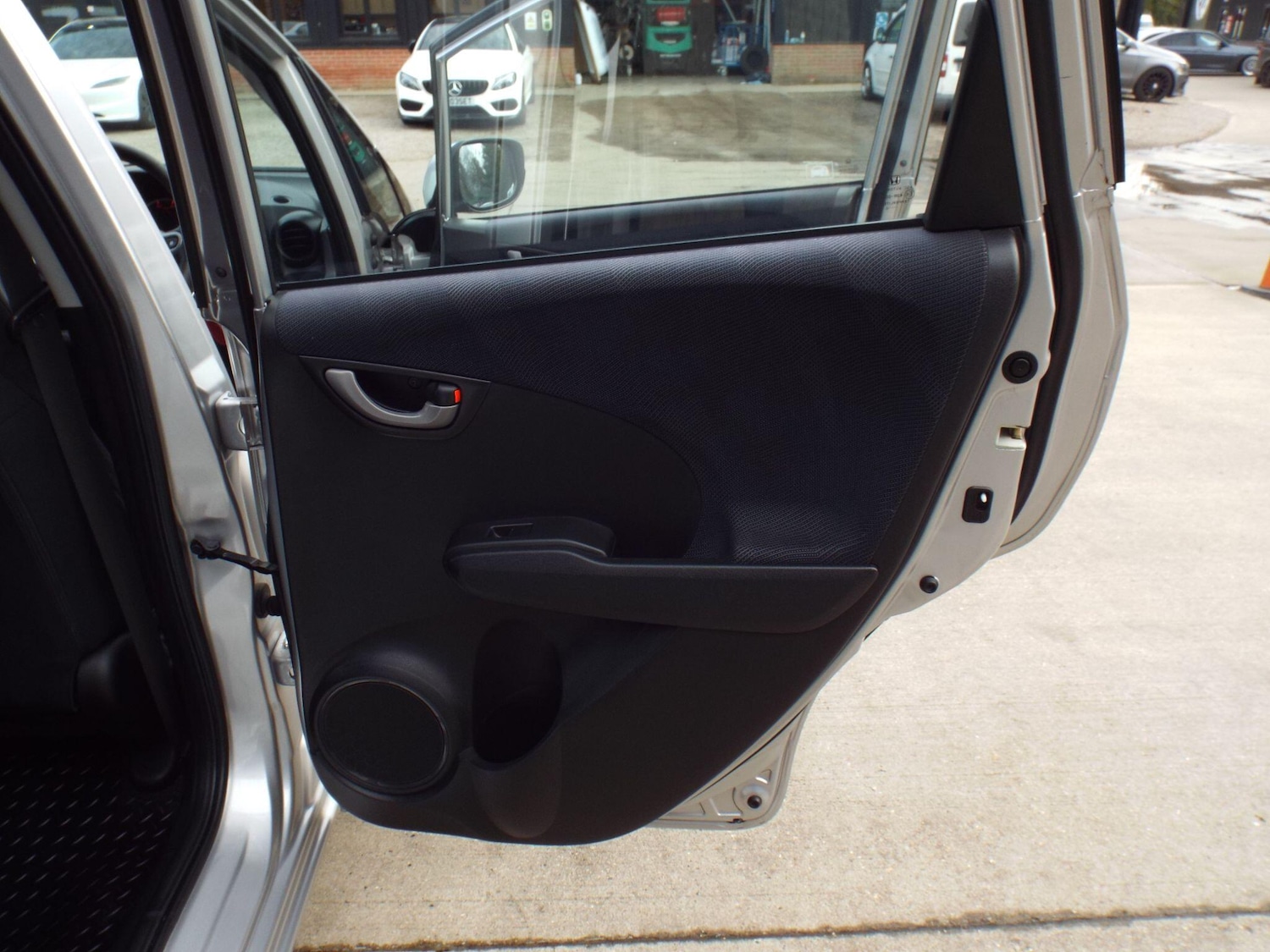 Used Honda Jazz 2010 for sale - 77993950: Photo 21