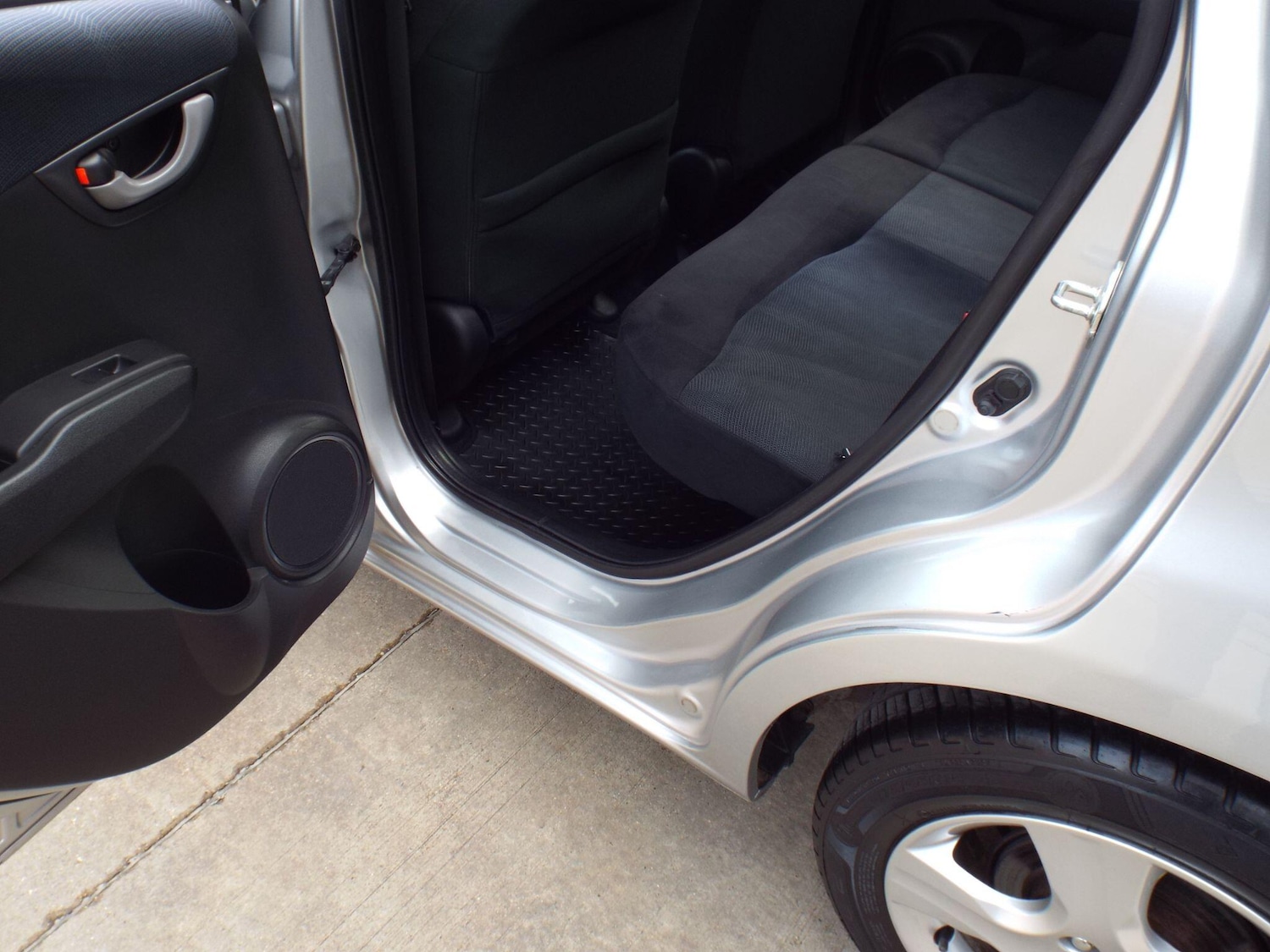 Used Honda Jazz 2010 for sale - 77993950: Photo 22