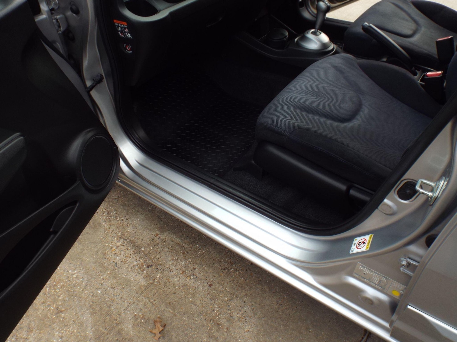 Used Honda Jazz 2010 for sale - 77993950: Photo 25