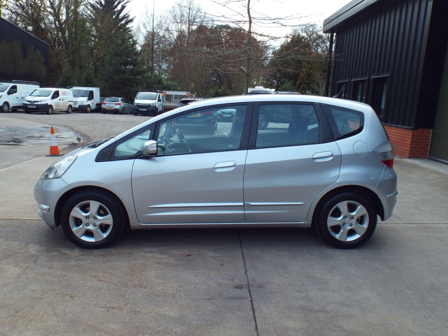 Used Honda Jazz 2010 for sale - 77993950: Photo 6