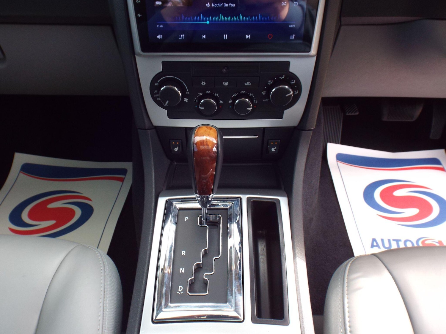 Used Chrysler 300C 2005 for sale - 77839839: Photo 11