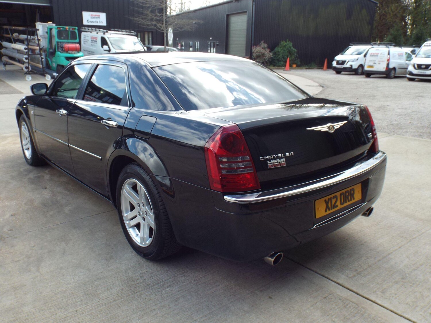 Used Chrysler 300C 2005 for sale - 77839839: Photo 16