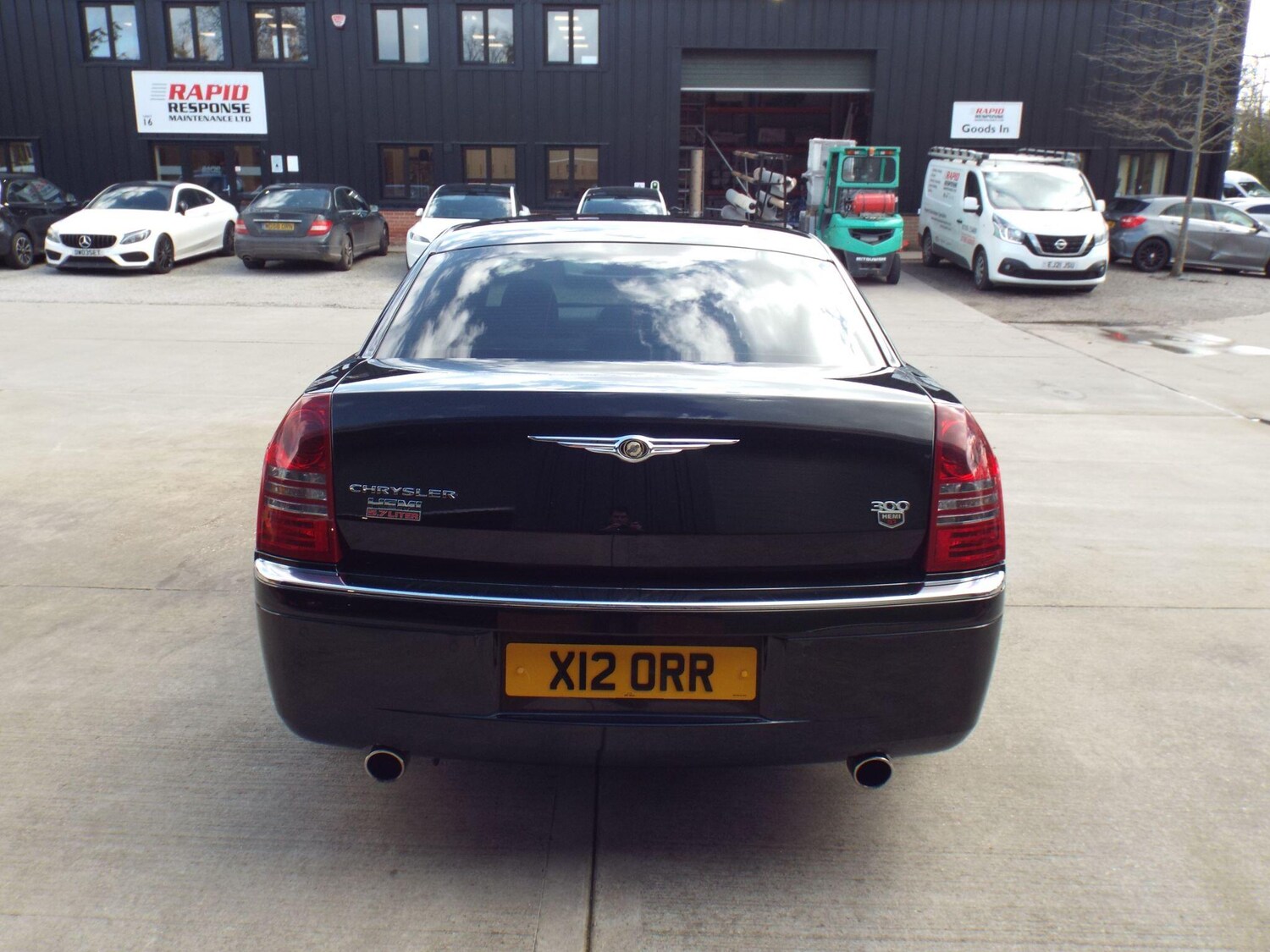 Used Chrysler 300C 2005 for sale - 77839839: Photo 17