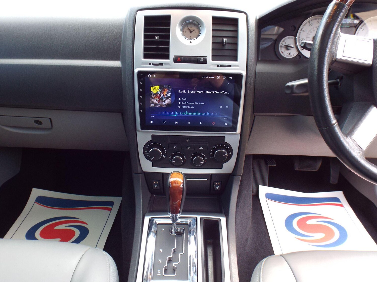 Used Chrysler 300C 2005 for sale - 77839839: Photo 33