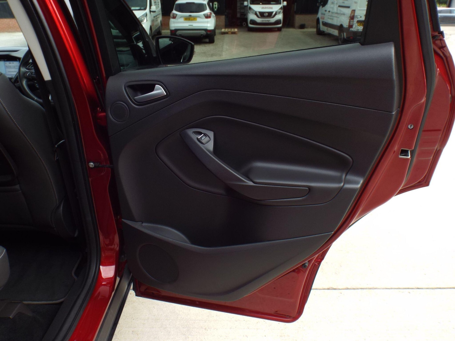 Used Ford Kuga 2018 for sale - 76987787: Photo 24