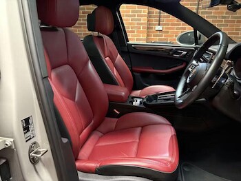 Used Porsche Macan 2023 for sale - 77175400: Photo