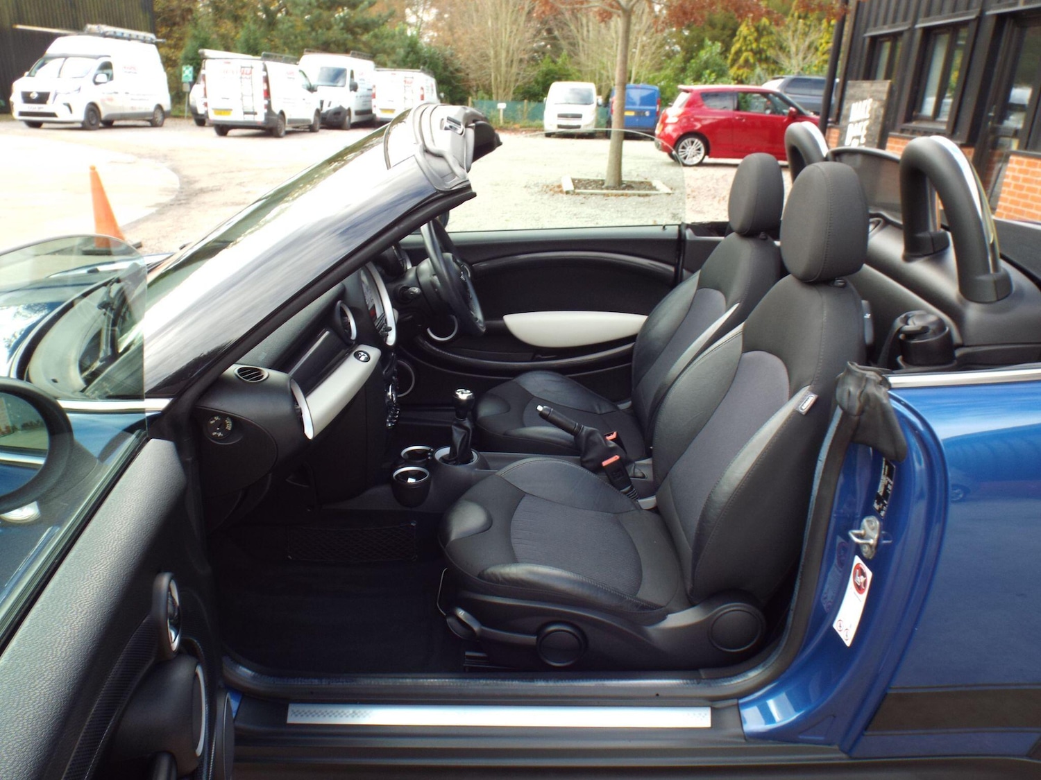 Used MINI Roadster 2014 for sale - 76513243: Photo 8